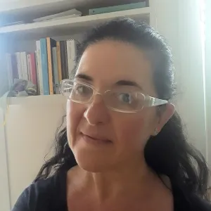 Giuliana - Insegnante di italiano scolastico - Carrara