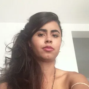 Thaiza - Prof de yoga - Belo Horizonte