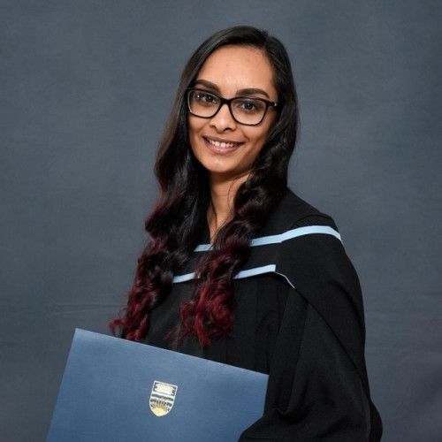 Nina Calgary Canadian Doctor Of Pharmacy Student With Experience 