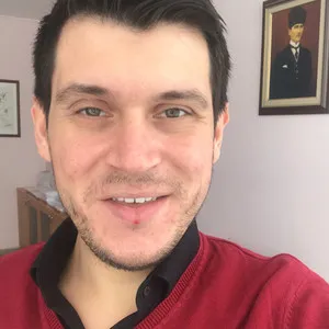 Ahmet - Felsefe öğretmeni - 