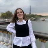 Chloé - Prof de maths - Caen