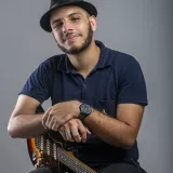 Luca - Guitar tutor - Riverhead