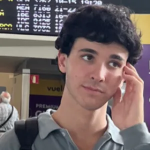 RODRIGO - profesor de economía - Madrid