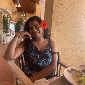 Kavipriya - professeur d'aide aux devoirs - La Celle-sous-Gouzon