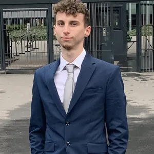 Nathan - Prof d'économie - Metz