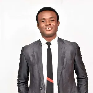 Chibueze - English tutor - Awo-Omamma