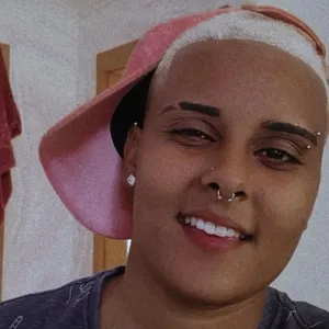Larissa - personal trainer - Uberaba (Minas Gerais)