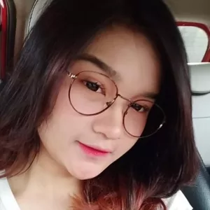 Dewi - Guru matematika - Jakarta