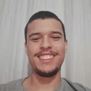Gabriel - Professor de teclado - Brasília