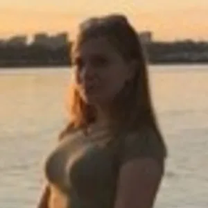 Irem - Piyano öğretmeni - 