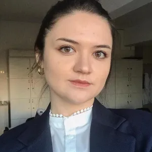 Nilay - Üniversiteye giriş sınavları öğretmeni - Çorlu