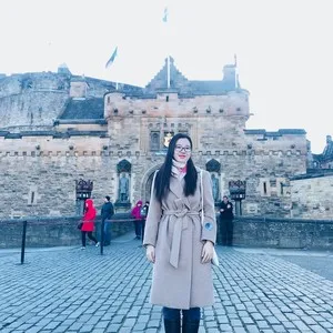 Olivia - Chinese teacher - 