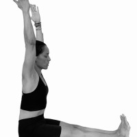 Instructora de Hatha Yoga ( formación 900h)  Clases de yoga asanas (posturas) , pranayama (respiración consciente) y dhyanam (meditación).