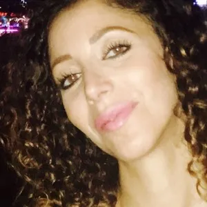 Fatima - Prof de marketing - Cannes