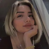 Elif - İngilizce öğretmeni - 