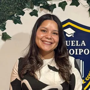 ALMENDRA - Profesor de lenguaje y comunicación - Hualane