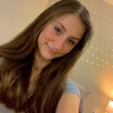 Ava - Reading tutor - Naples