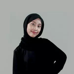 Adhela - Guru bahasa inggris - Bandung