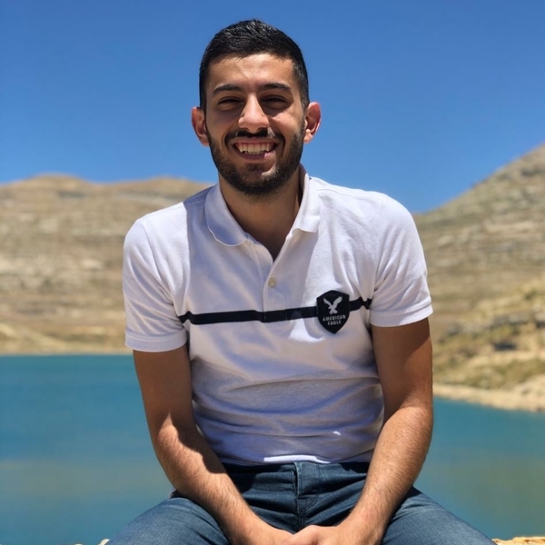 Lebanese medical student giving online classes for Arabic language (vocabulary, reading, and writing)