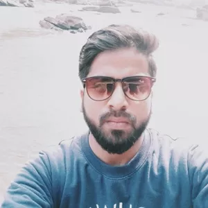 Vikram - History teacher - New Delhi