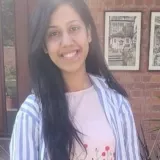 Nishtha - Economics tutor - Ahmedabad