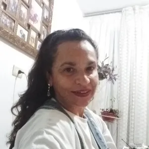 Luiza - Prof de matemática - Setor Oeste