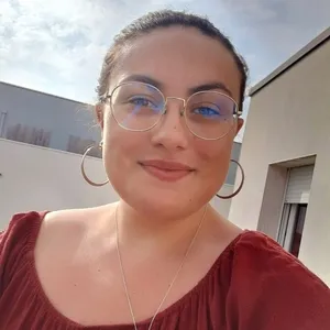 Lina - Prof d'aide aux devoirs - Nantes