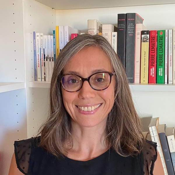 Professeure agrégée de lettres propose des cours de français et de FLE