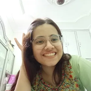 Sana - Hindi teacher - Delhi