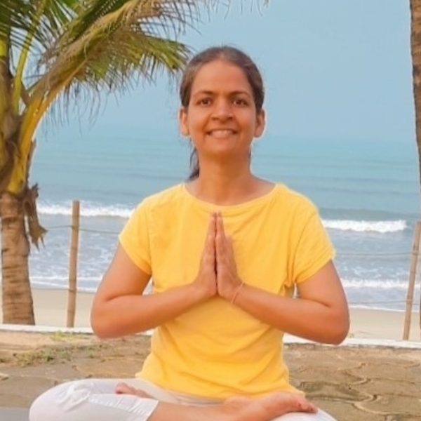 Yoga for Immunity and Mental Peace by Shweta with 14+ years of experience of teaching yoga