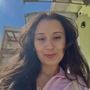 Naile - Türk dili ve edebiyatı öğretmeni - bornova