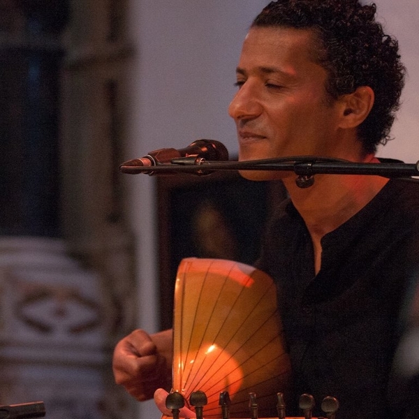 Musicien professionnel et musicologue égyptien propose des cours particuliers d'Oud (luth arabe) et de théorie musicale sur Marseille ou à distance. Diplômé de la Maison du luth arabe du Caire en 2005
