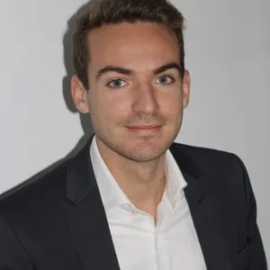 Alex - Prof de droit civil - Paris