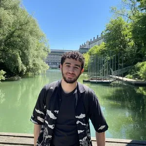 Sofiane - Prof de physique - Lieusaint