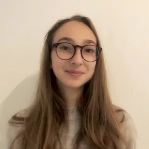 Chloe - Prof d'anglais - La Celle-sous-Gouzon
