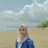 Destriana - Guru matematika - Surakarta