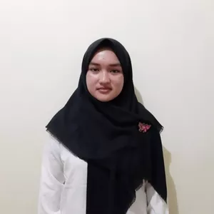 Arini - Guru mengaji - 