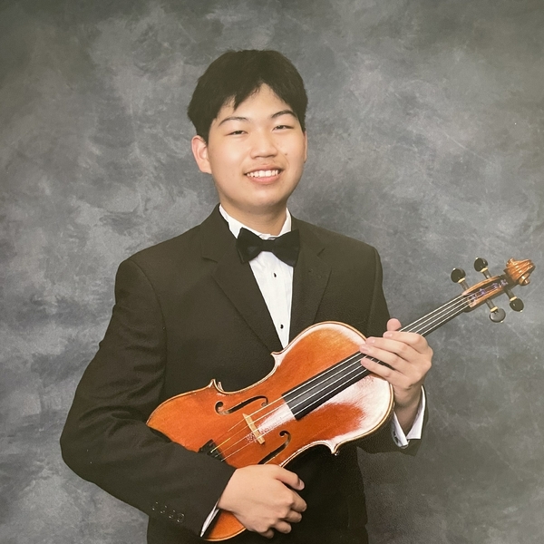 I give beginner and intermediate VIOLA lessons to kids and teens. I, myself, am a teenager and have been playing viola for the past 10 years, I can teach them contemporary (pop music) and also classic