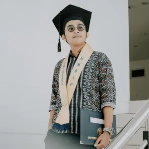 Sa'iyd Husayn - Guru pengetahuan umum - Kecamatan Bojonegoro