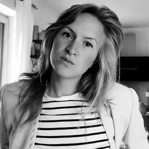 Elisa - Prof de marketing - Paris