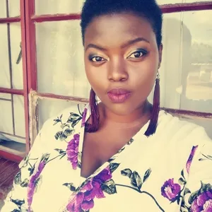 Lydia - English tutor - Phalaborwa