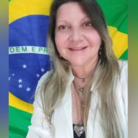 Soy brasileña y profesora. Si tenes ganas de  aprender hablar el portugues brasileño yo te enseño!