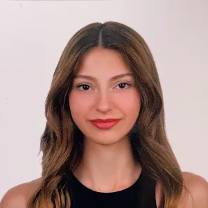 Nazlı - Matematik öğretmeni - 