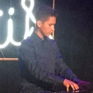 Daren - profesor de piano - Bogotá