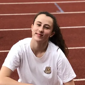 Laura - Prof d'aide aux devoirs - Angers