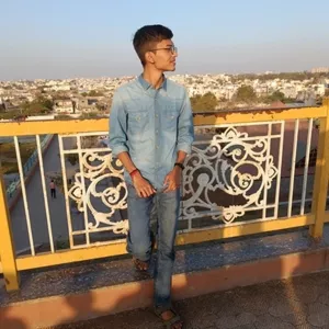 Mishra - Maths tutor - Ahmedabad