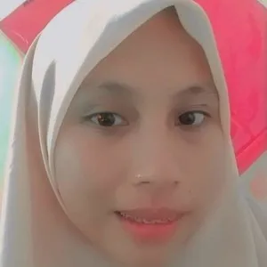 Maryam - Guru matematika - Gorontalo