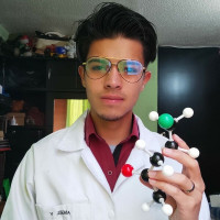 Estudiante de química farmacéutica de la universidad nacional de Colombia enseña química general y quimica Orgánica, con énfasis en temáticas que el estudiante necesite a nivel universitario y bachill