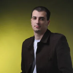 Eduard - Chess tutor - London