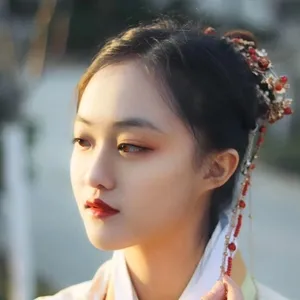 Zhou - Chinese teacher - 